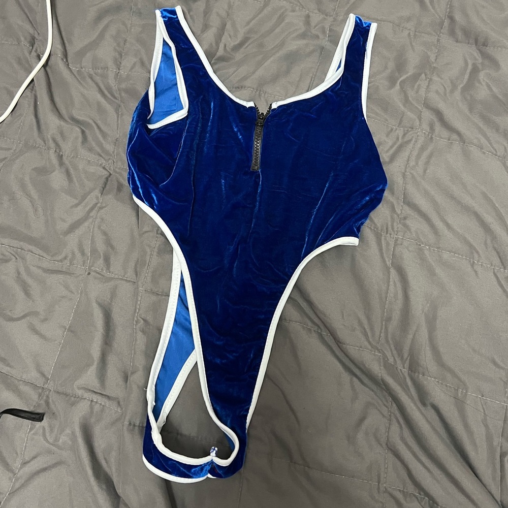 Bodysuit with high rise sides